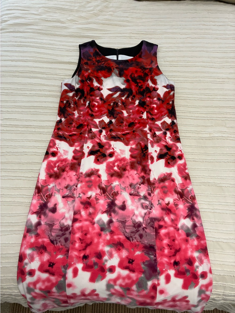 Joseph Ribkoff dress! Size 14 Sleeveless Floral Shift Dress in Red & Pink - Picture 4 of 7